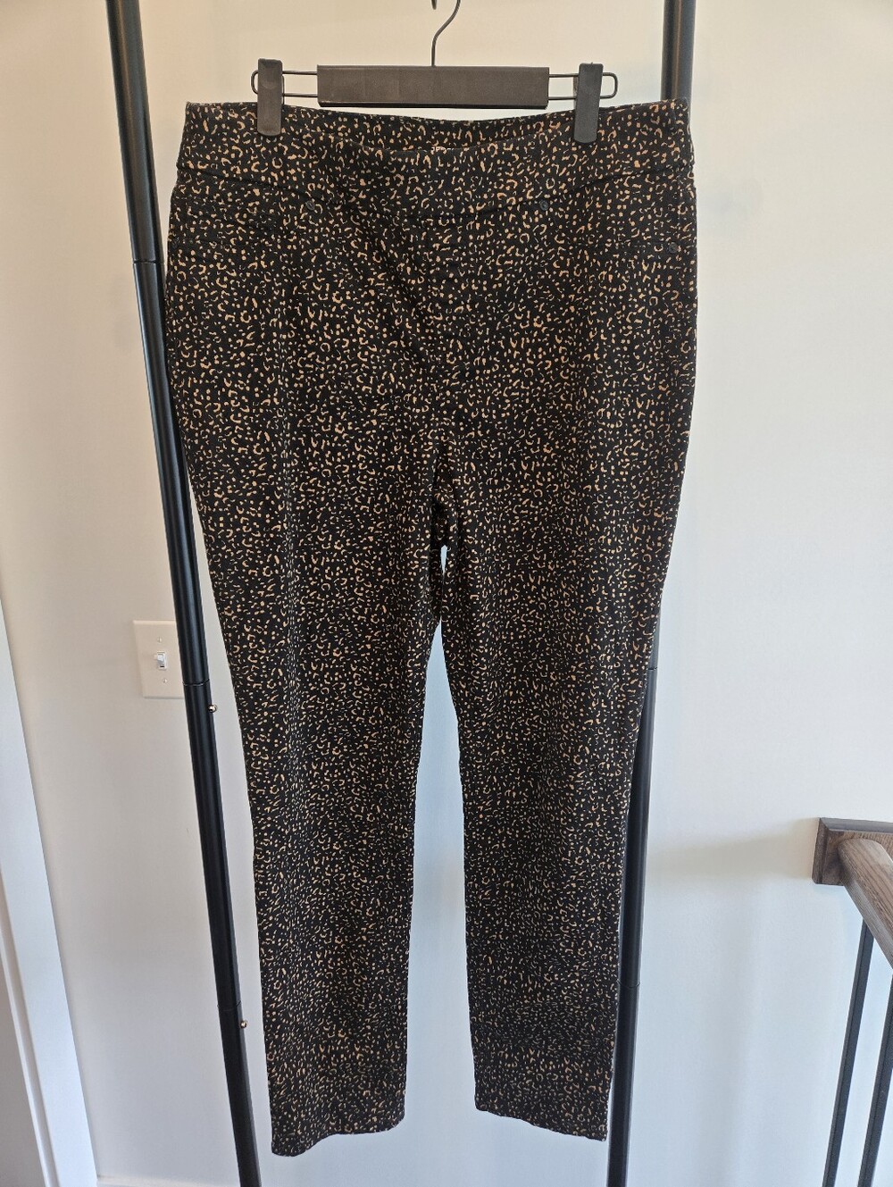 Chico's Jeggings Animal Print Pull-On Stretch Pants Women's Size 1.5 (Size 10)